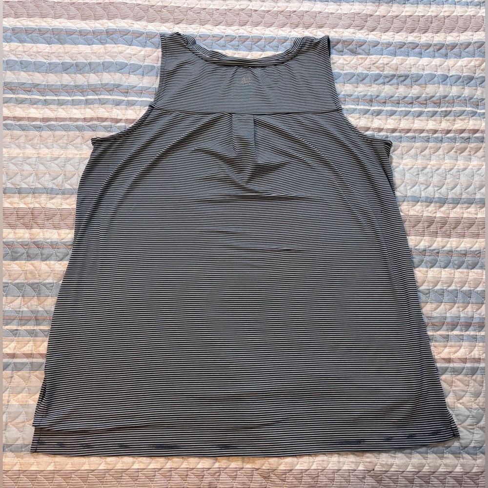 0111- We Wander Striped Tank L Blue White V Neck Flowy Sustainable Top - Picture 3 of 7